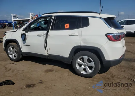 2018 Jeep Compass Latitude z USA, uszkodzony, nr VIN 3C4NJDBB7JT333535